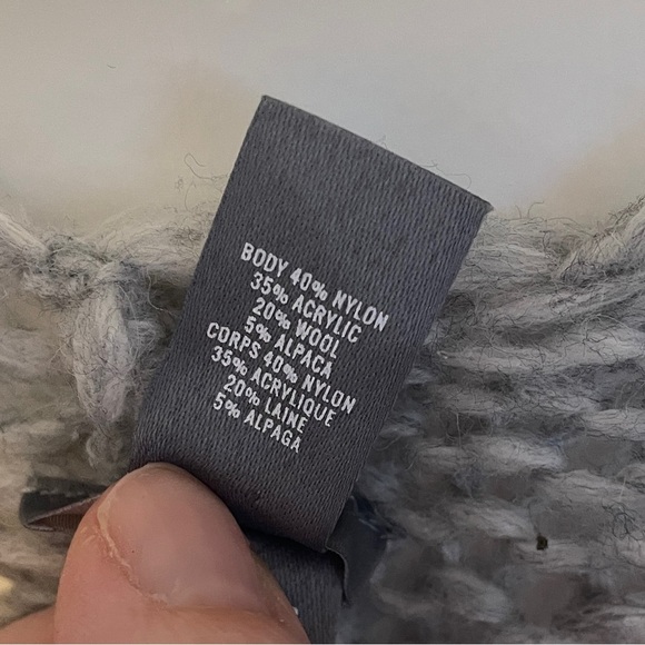 Aerie Knit Poncho - Picture 6 of 7